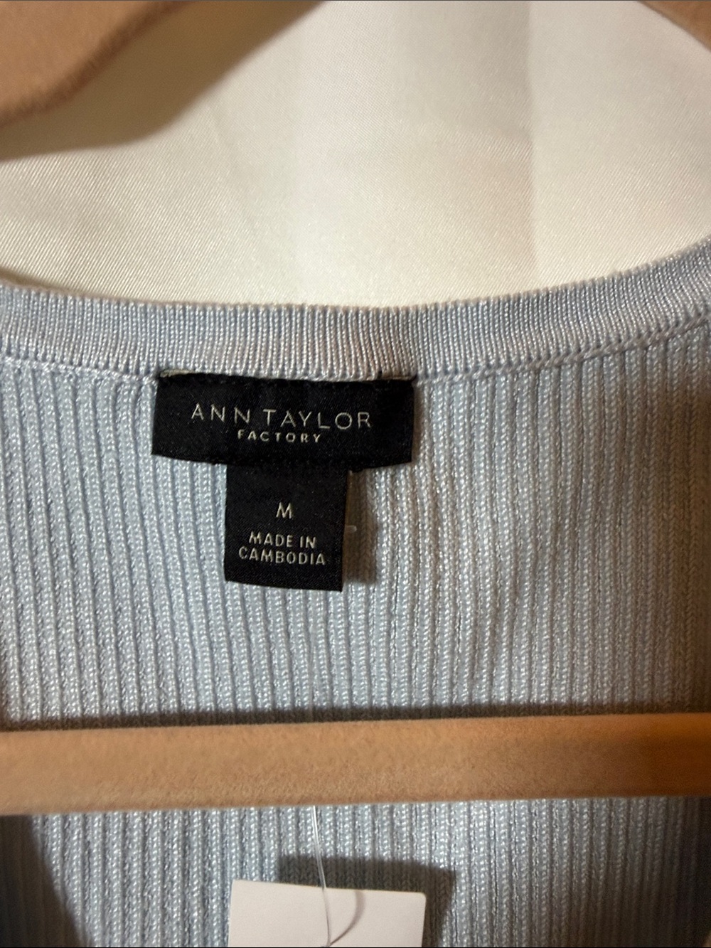 Ann Taylor Factory Light Blue Ribbed V-Neck Knit Tank - Picture 3 of 5